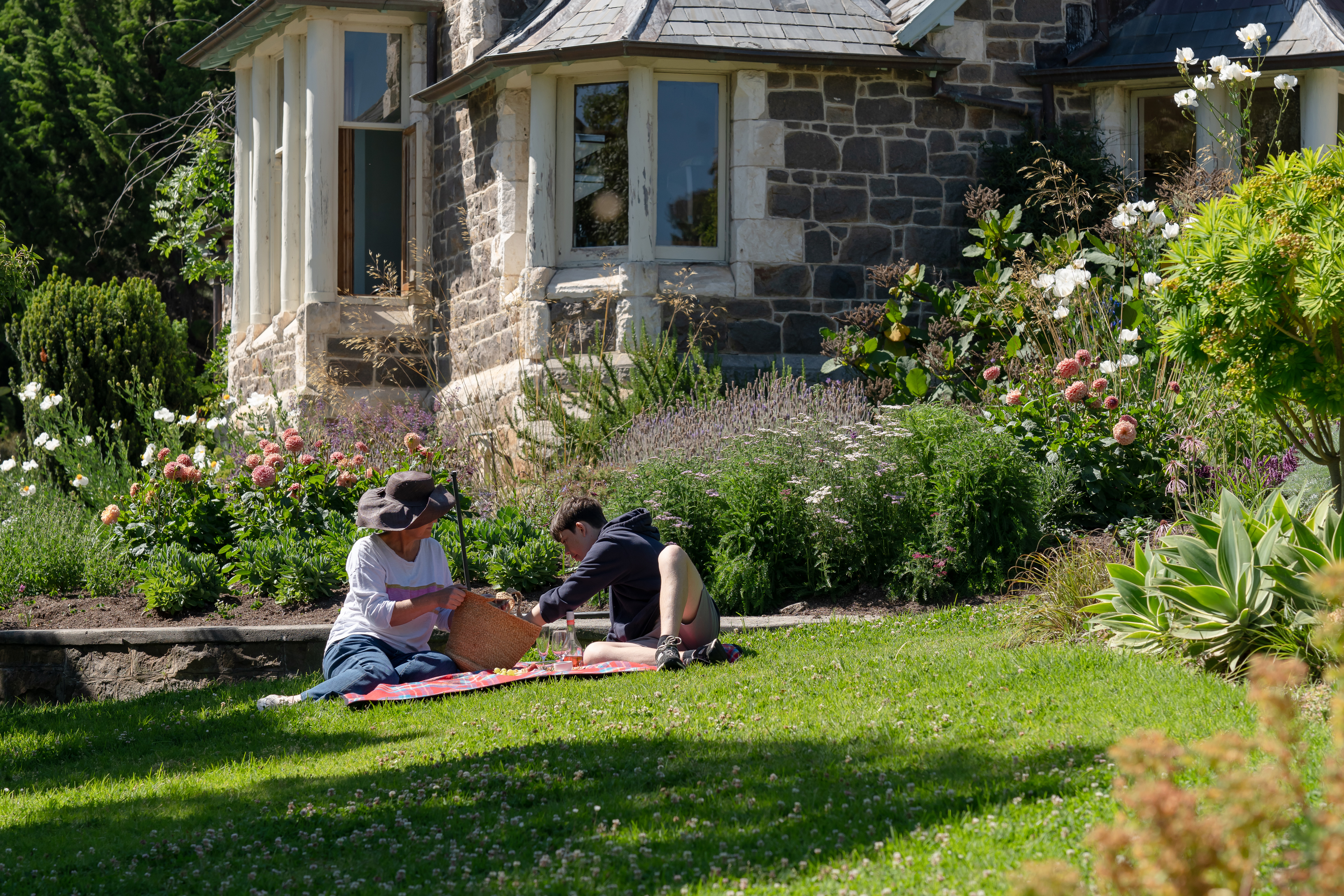 Picnic on the lawn at Heronswood