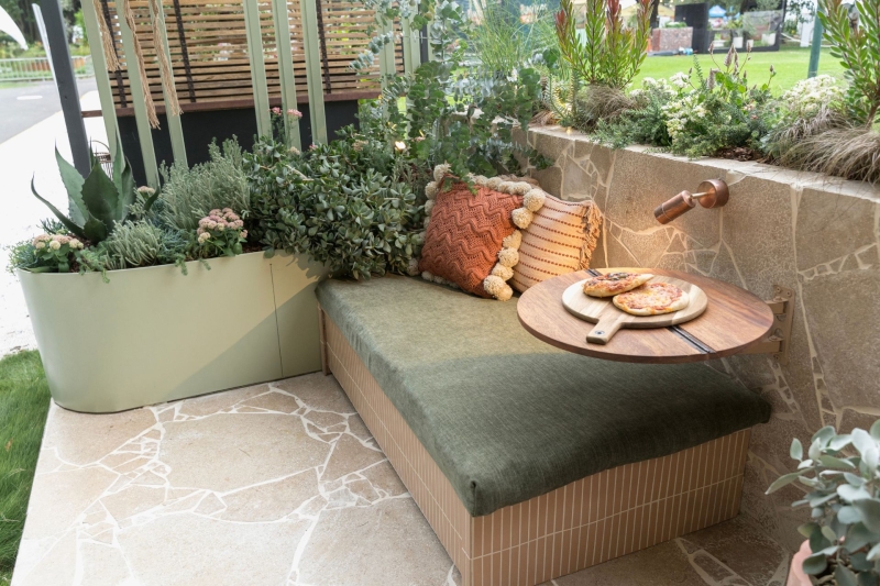 MIFGS balcony garden